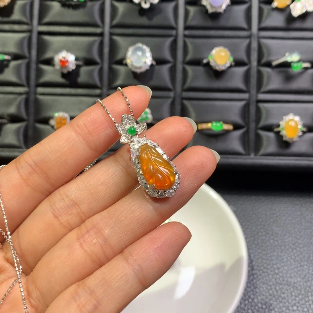 翡翠银S925镶嵌颈饰