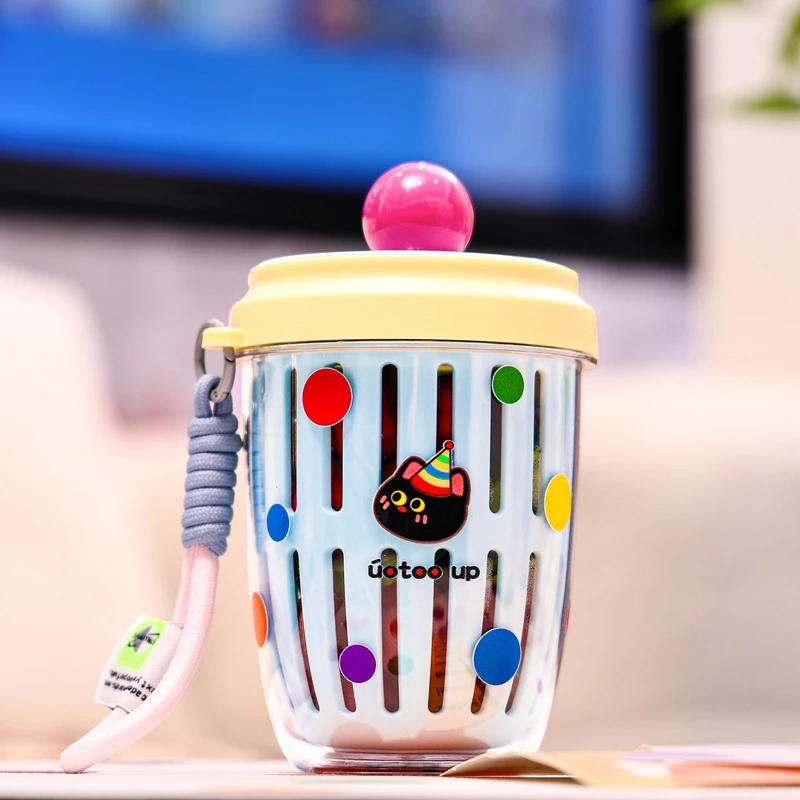 外带水果杯便携式高颜值带盖夏季外出野餐带叉双层沥水保鲜收纳盒