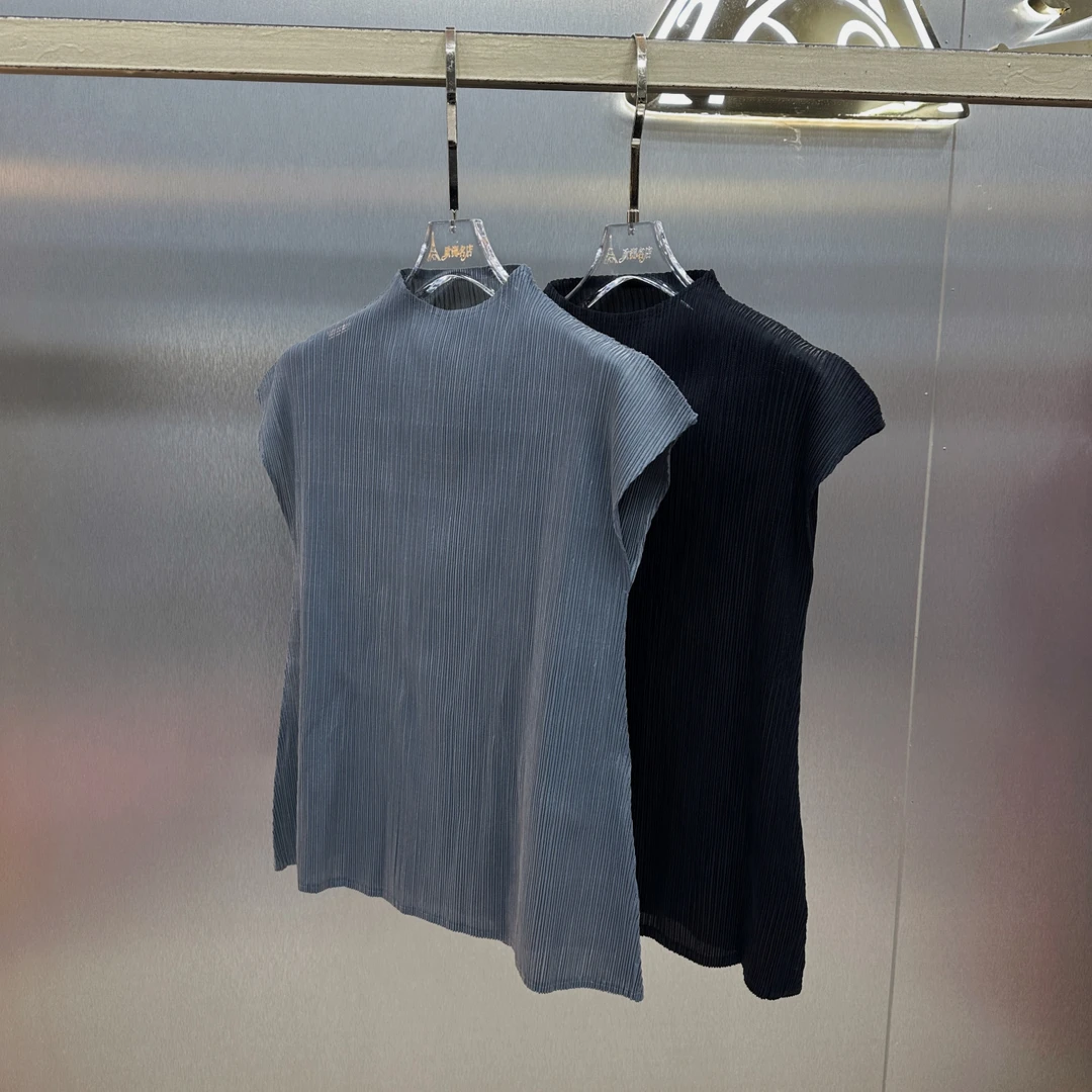 三宅褶皱夏季新款细牙签褶纯色上衣女修身显瘦立领短袖背心