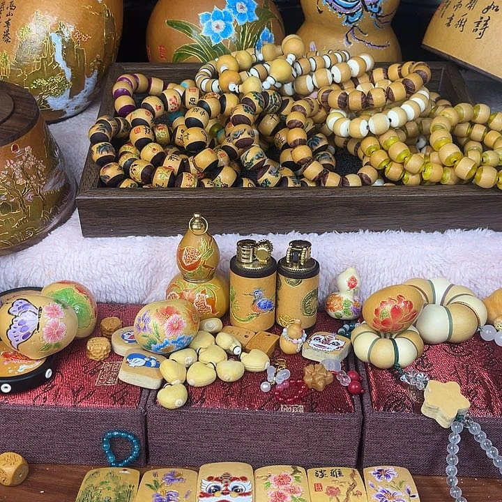 ?*?咯来咯来咯来咯摸摸哦