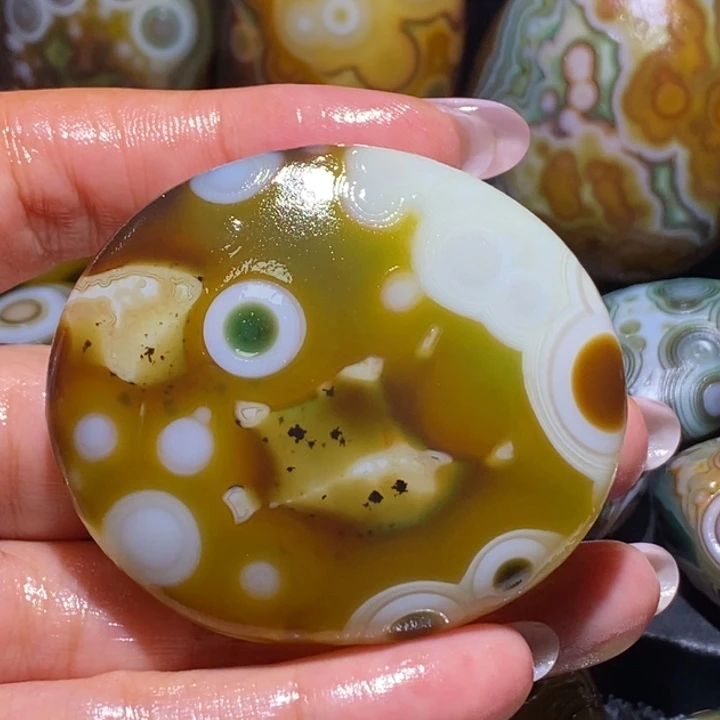 玛瑙/玉髓未镶嵌珠宝奇石42