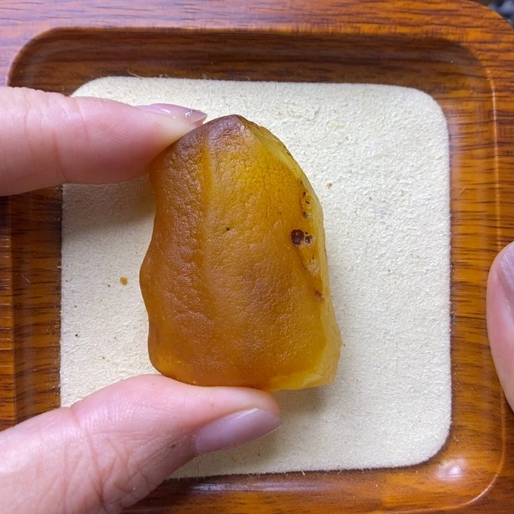 未镶嵌定制琥珀敏