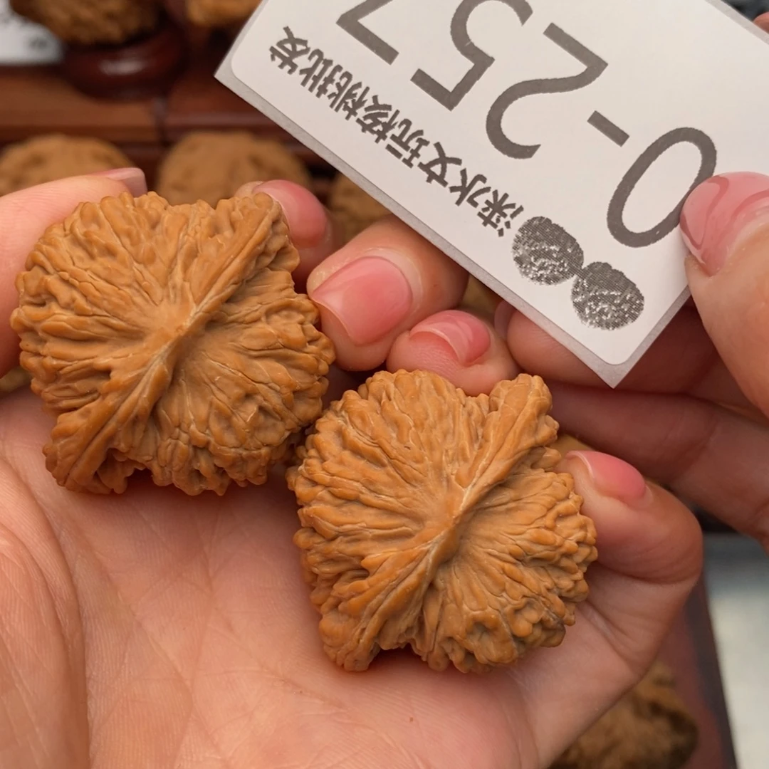 文玩核桃把件39四座楼