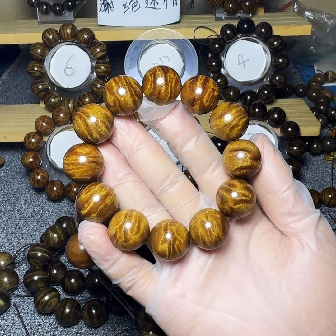 金丝楠手串/手链龙胆纹