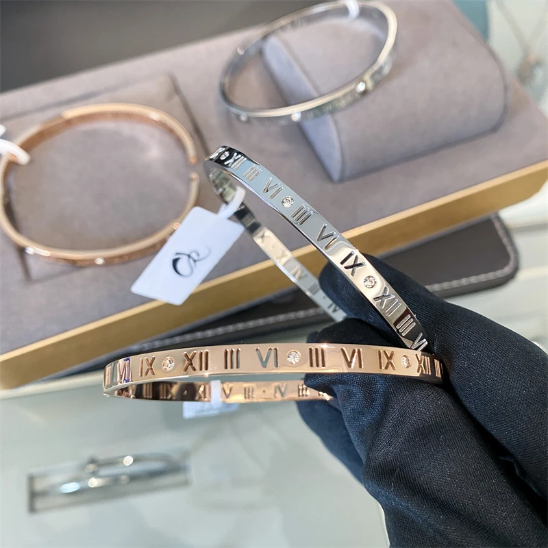 CK 合金合成锆石手镯 轻奢罗马数字镶钻素圈男女手环手镯节日礼物