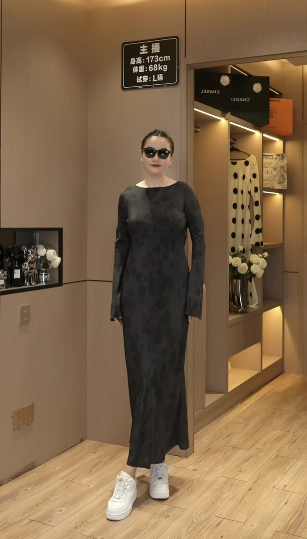 （清货款）法式黑色连衣裙夏季新款长袖气质长裙