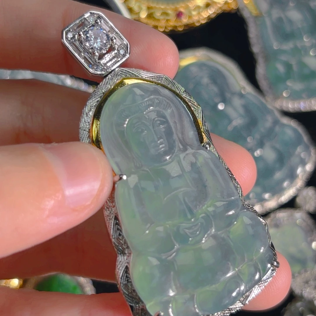 翡翠颈饰未镶嵌观音