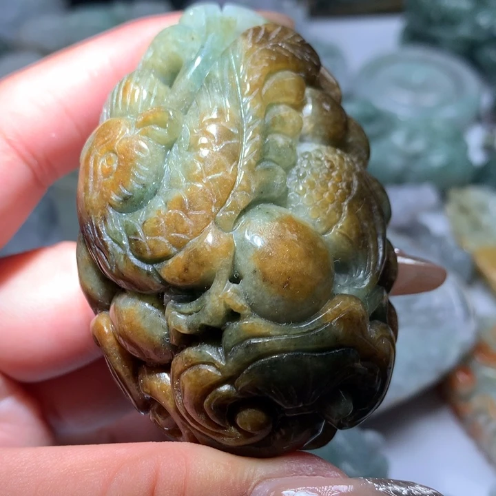 翡翠未镶嵌颈饰保真天然A货翡翠