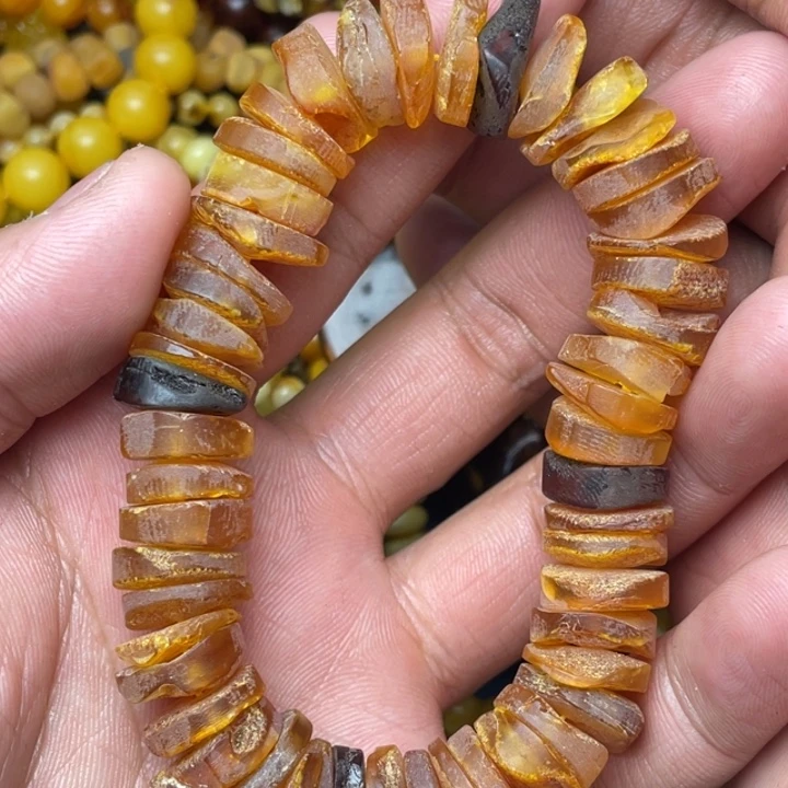 琥珀未镶嵌珠宝奇石