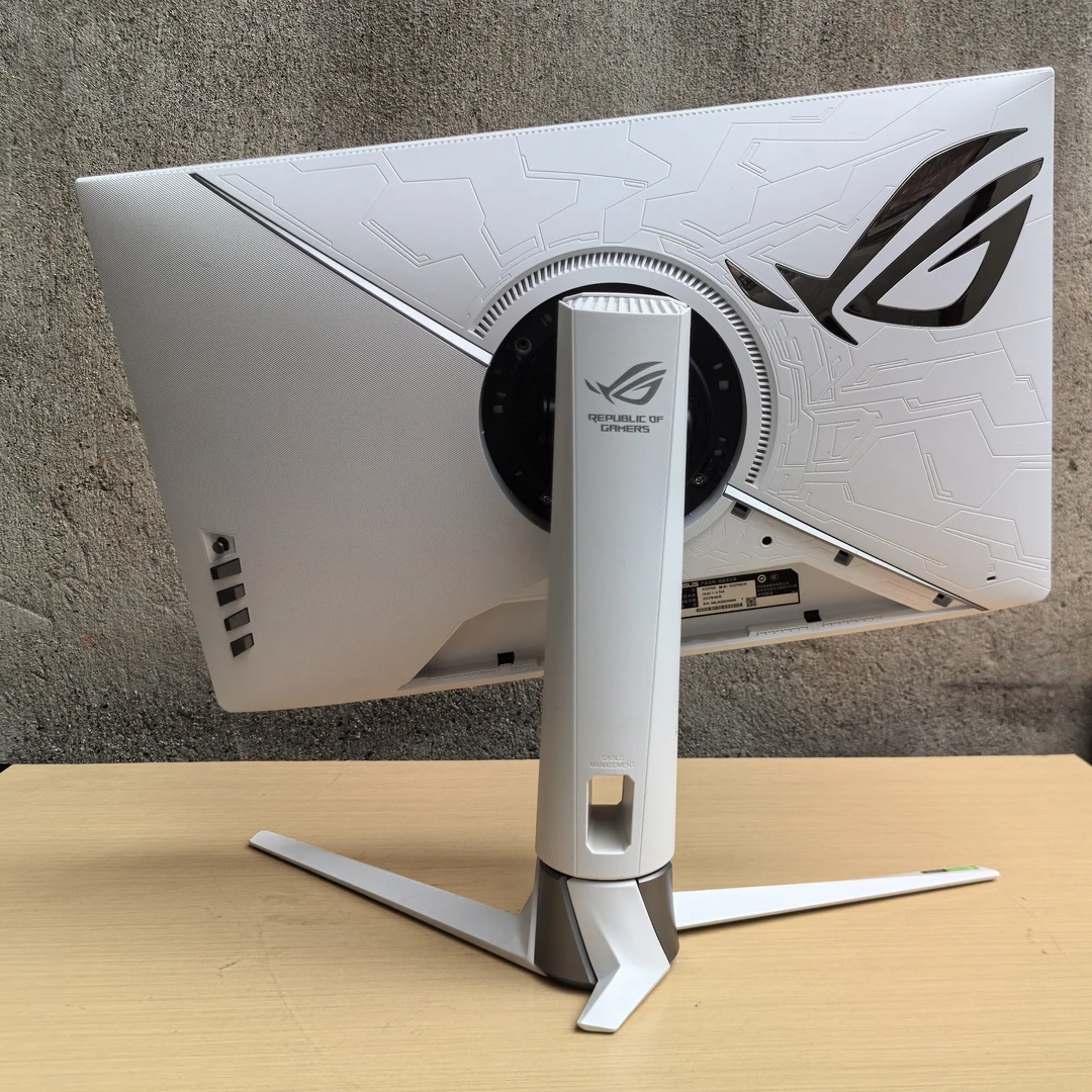 9新 ASUS/华硕 27寸玩家国度系列ROG 直面2k170hz电竞 游戏显示器