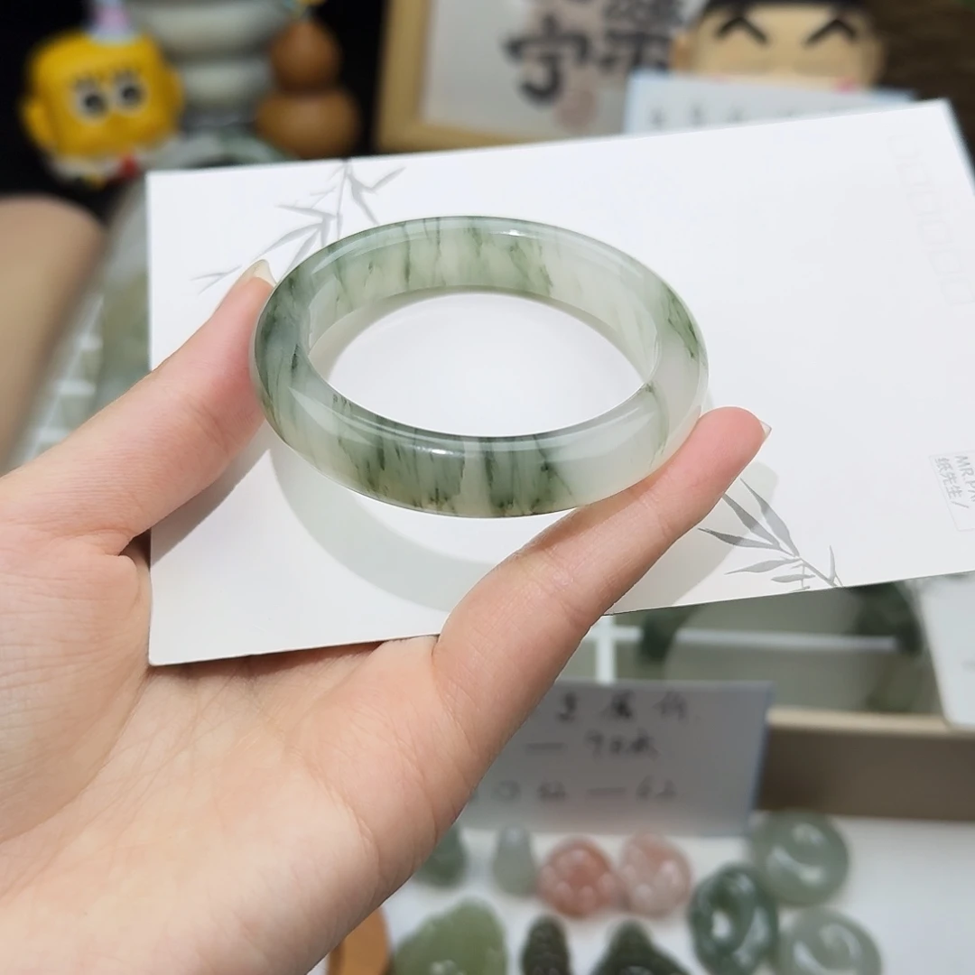 石英质玉（天山翠）未镶嵌手镯52.1圈口