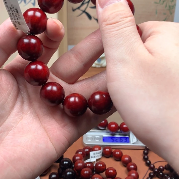 霸***飞檀香紫檀（小叶紫檀）