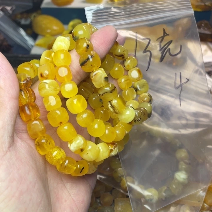 未镶嵌琥珀珠宝奇石