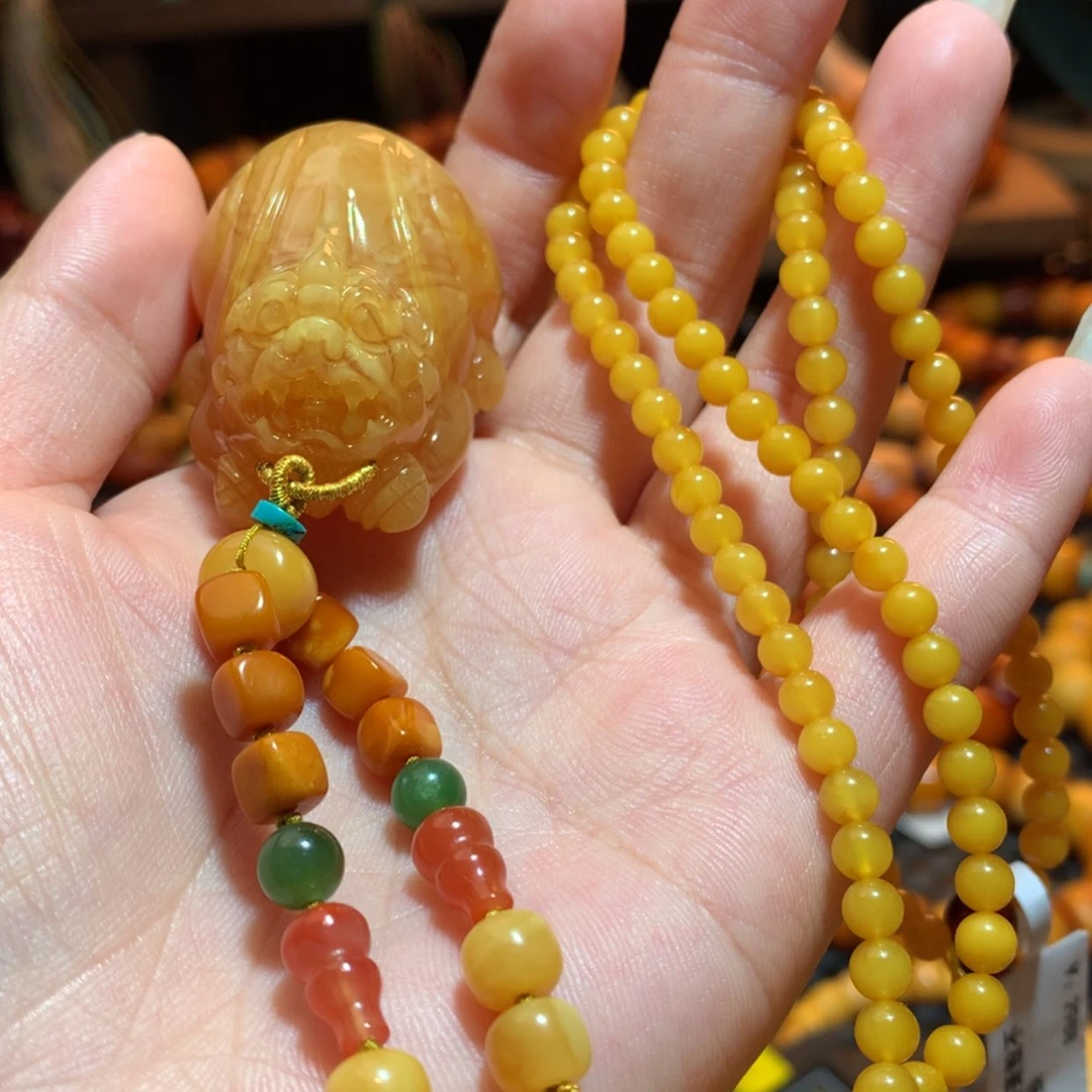 【闪购商品】蜜蜡吊坠(赠链)未镶嵌