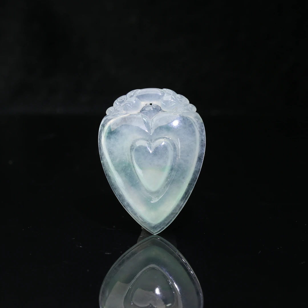 FC65天然缅甸A货心形如意锁/801170/保利厦门拍卖