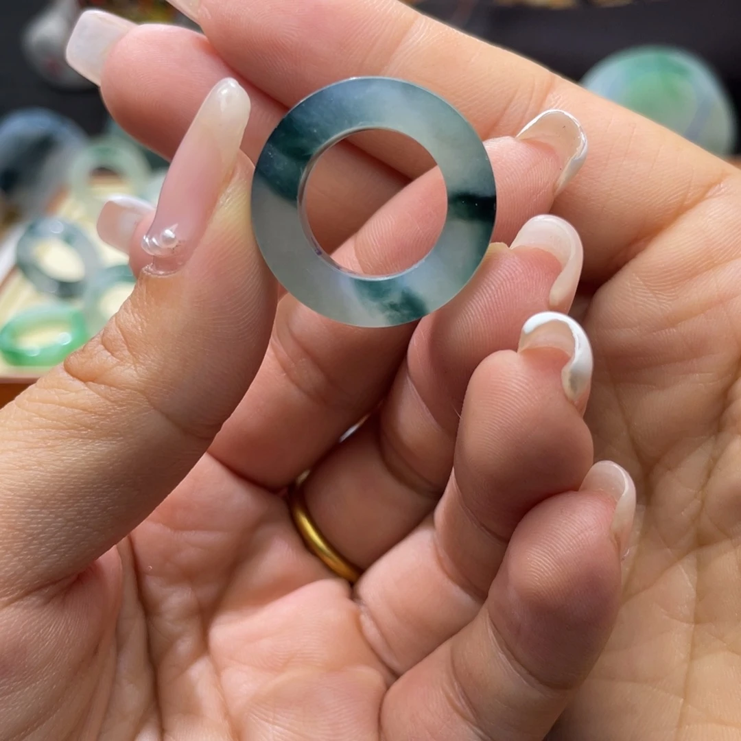 定制翡翠未镶嵌天然翡翠