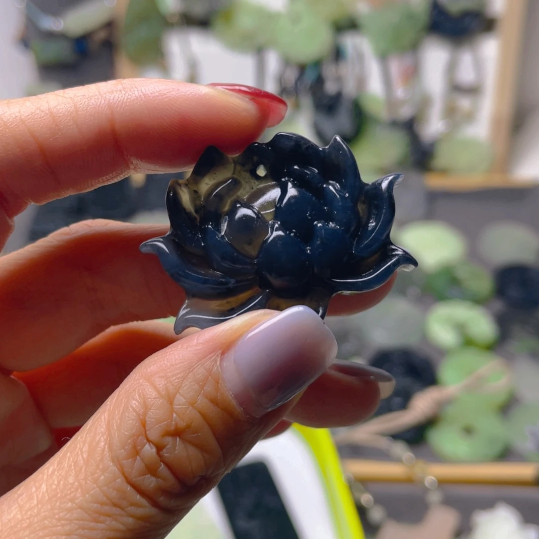 蛇纹石玉未镶嵌吊坠(赠链)猪*鹰