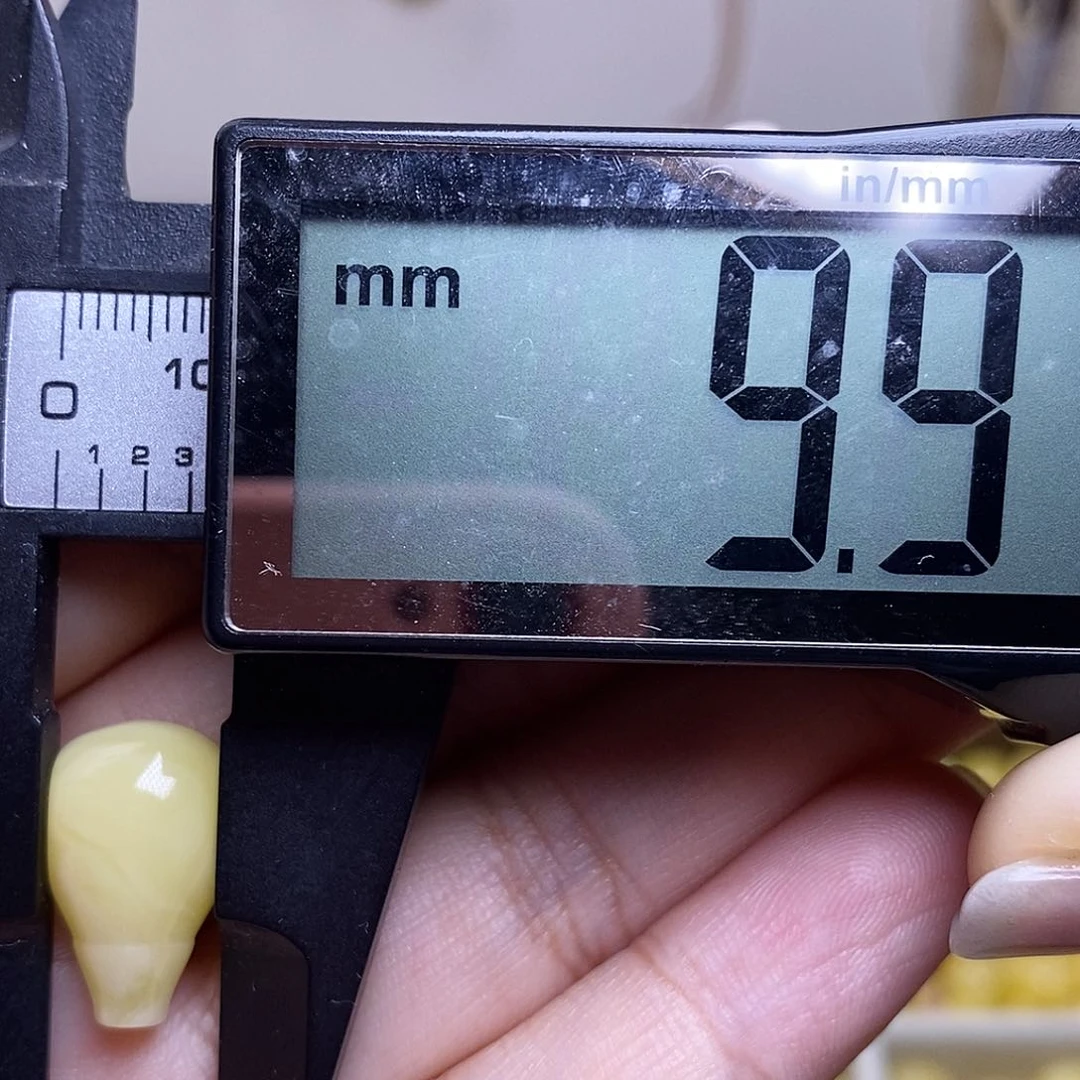 裸石琥珀未镶嵌蜜蜡三通