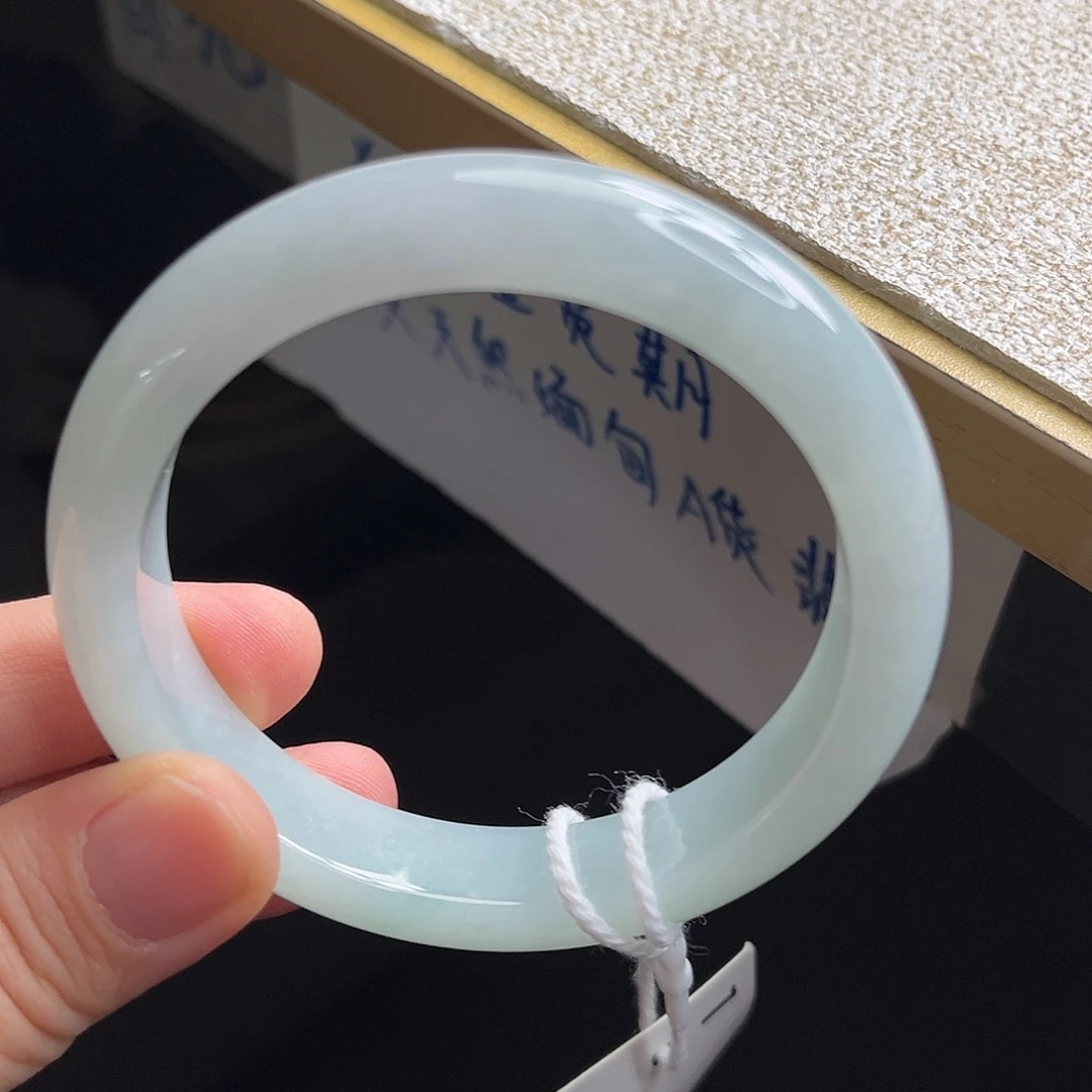 翡翠未镶嵌手镯手镯