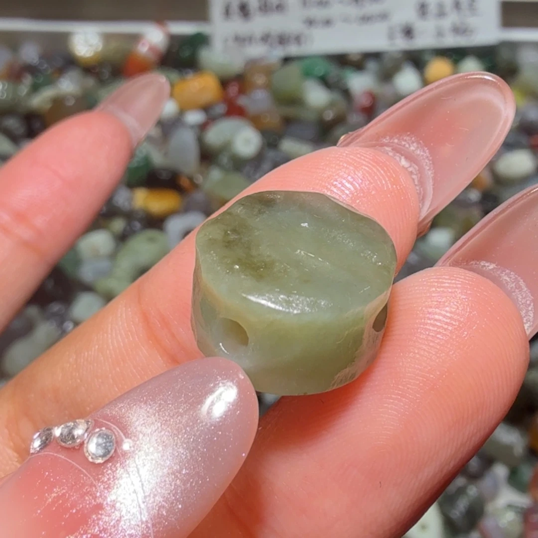 和田玉未镶嵌珠宝半成品