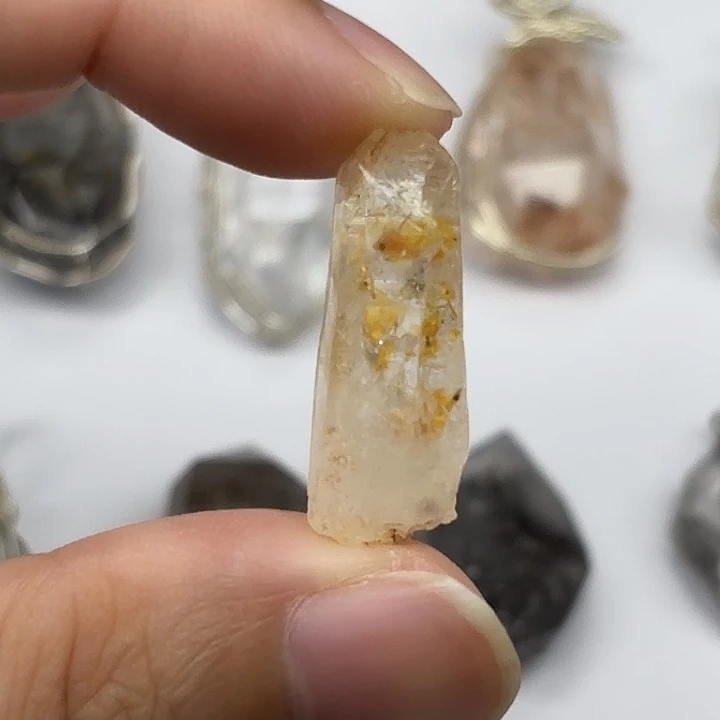 未镶嵌颈饰水晶巴基斯坦油胆闪灵钻28mm+
