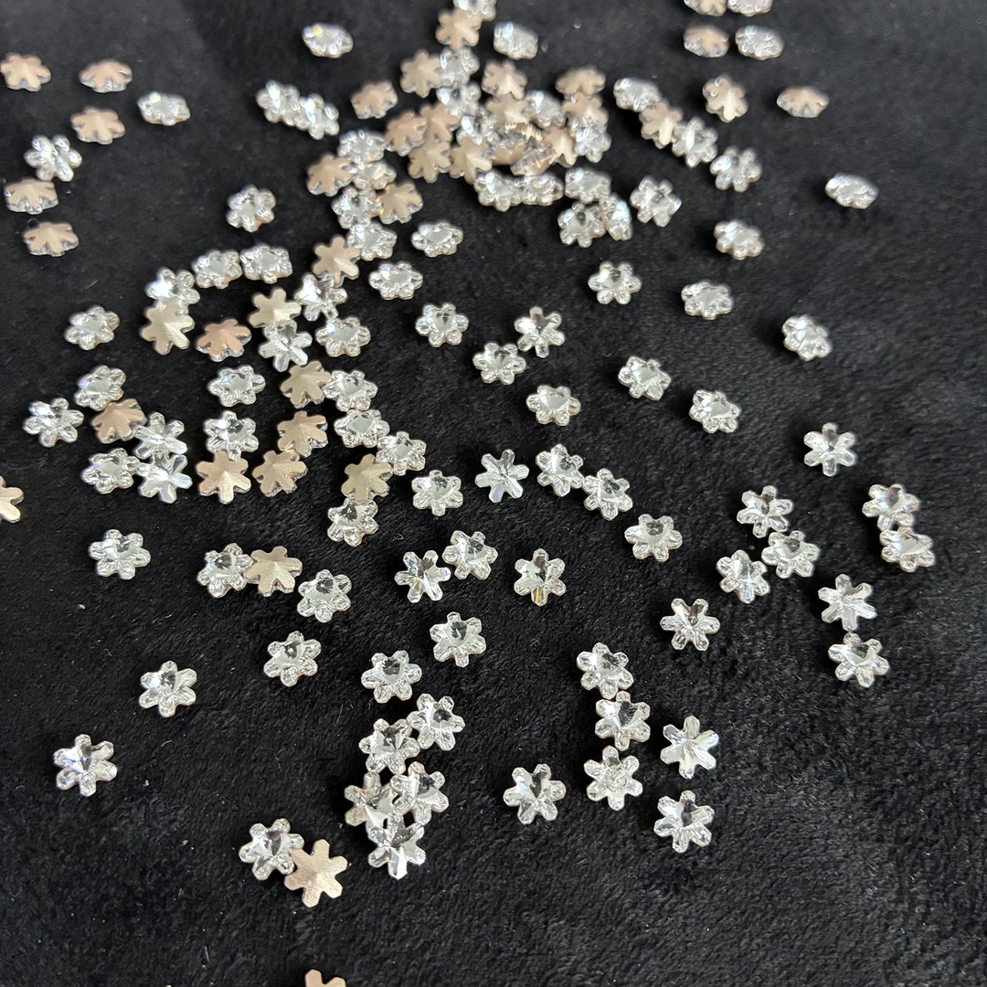 东洲5mm迷你小雪花 高品质超闪美甲钻 尖底秋冬圣诞diy指甲饰品