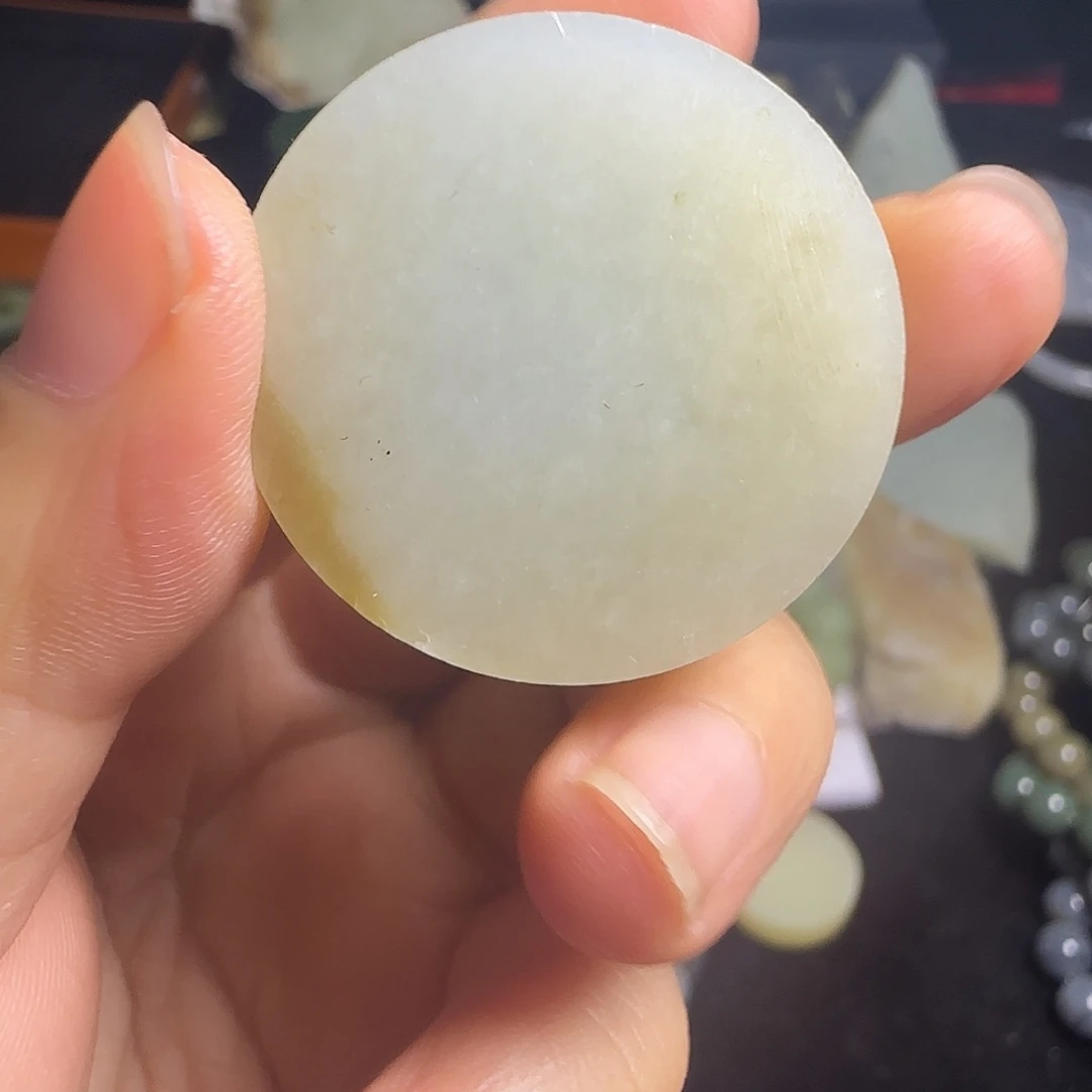 和田玉（糖玉）未镶嵌珠宝半成品