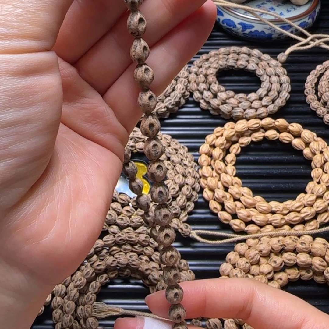 【闪购商品】吊坠柏香籽/百香籽哥***o