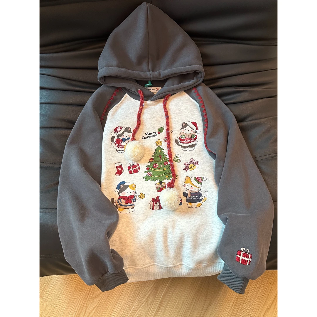 纯棉韩系圣诞重工刺绣卡通猫咪拼色插肩袖宽松秋冬加绒连帽卫衣女