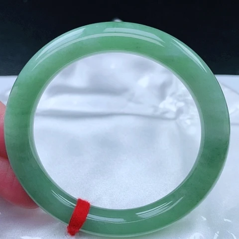 翡翠手镯（圆镯）未镶嵌69号