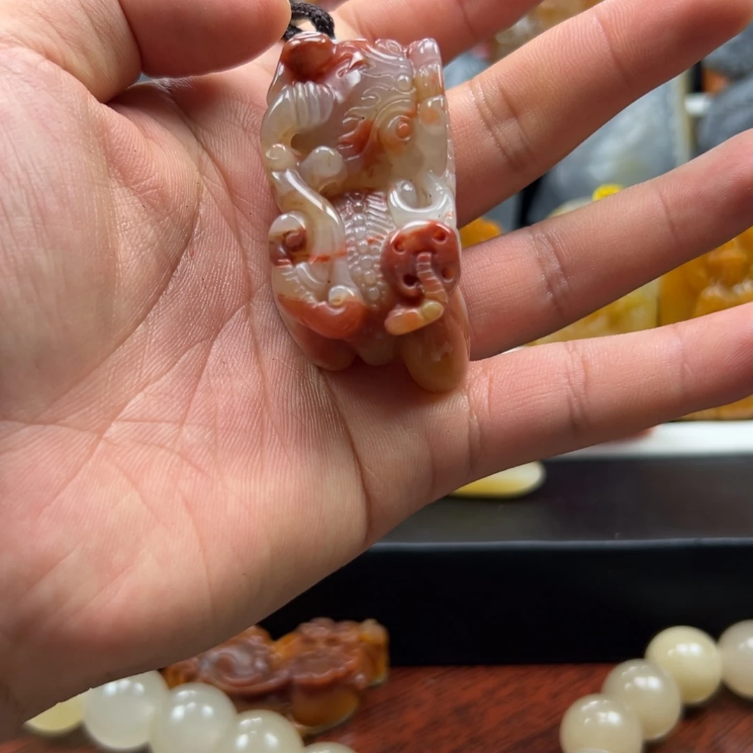 石英质玉（黄龙玉）未镶嵌黄龙玉