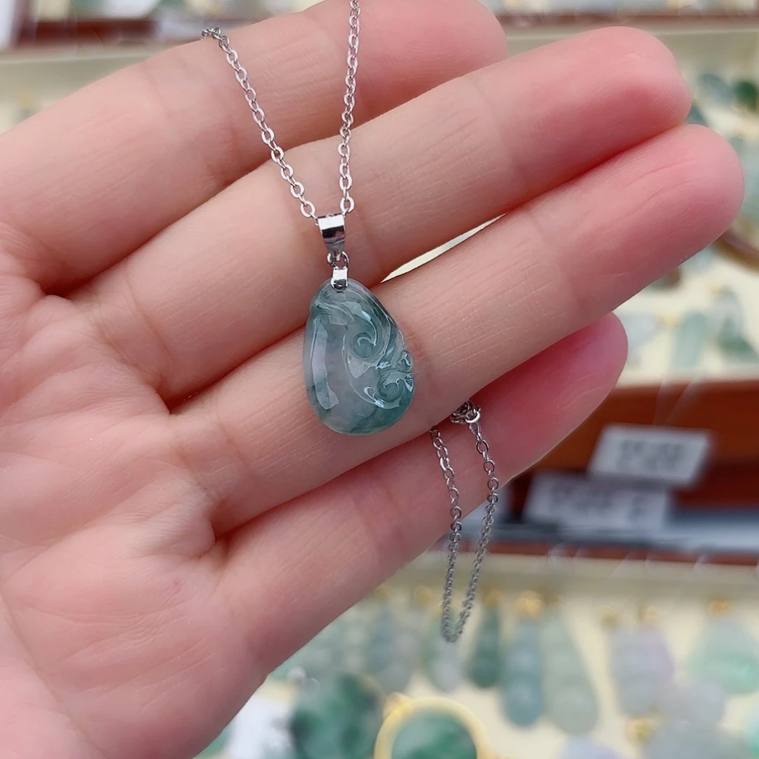 翡翠银S925镶嵌颈饰翡翠如意