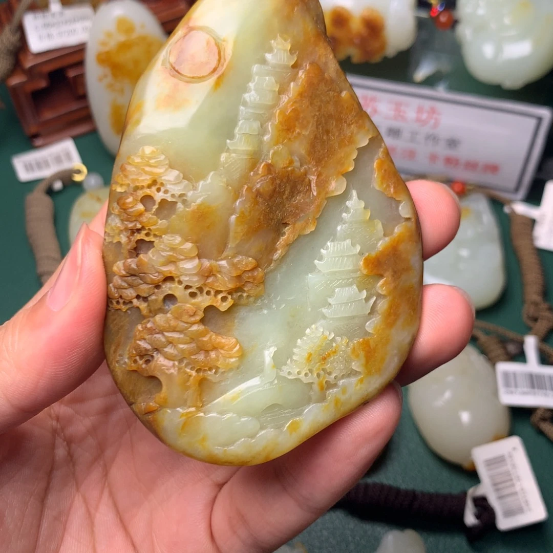 颈饰未镶嵌和田玉