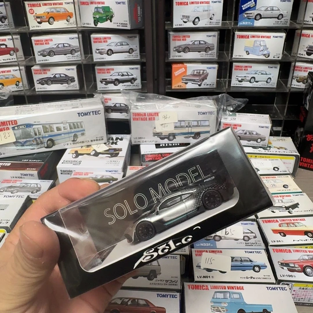 Solo奔驰amgone全新未拆