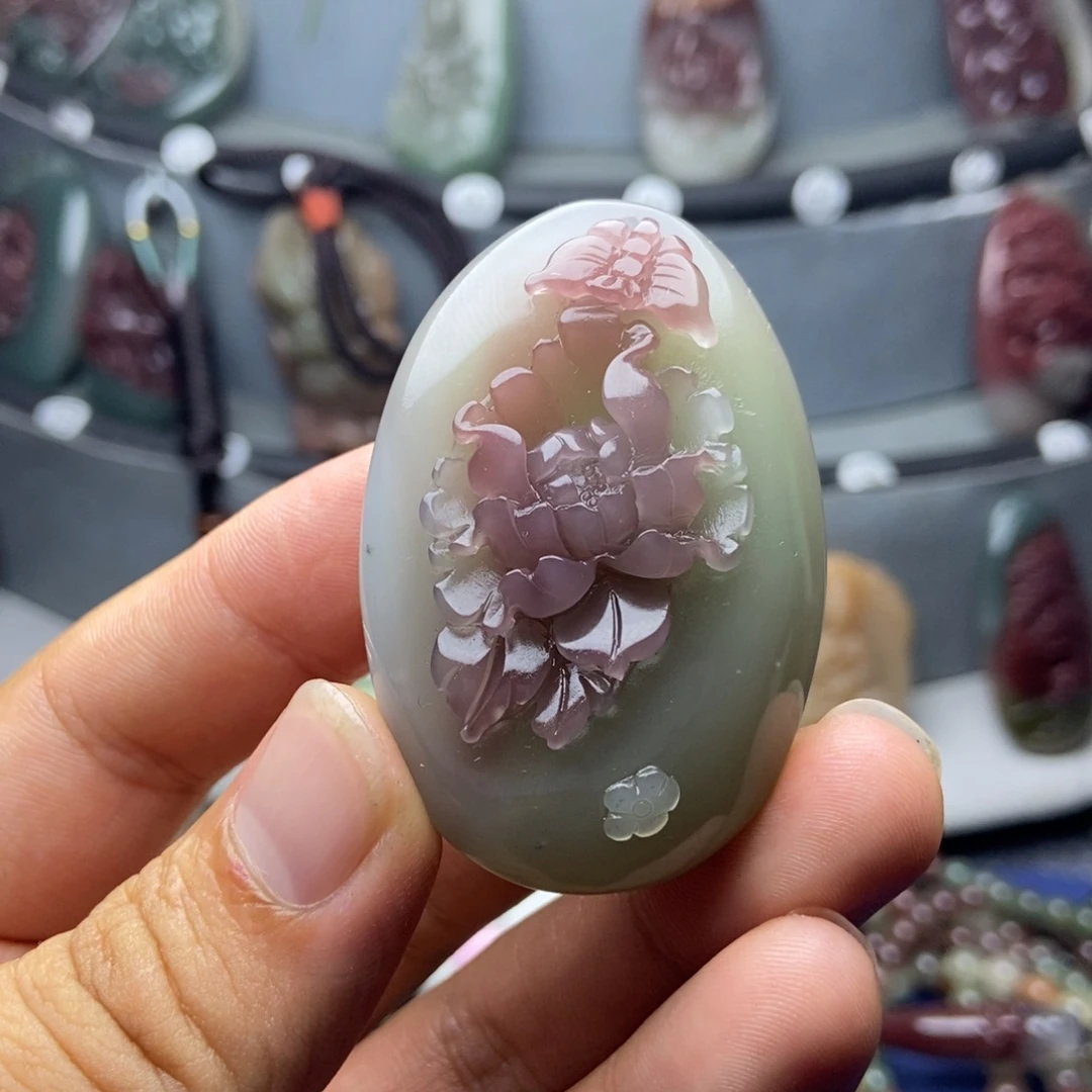 浅****玛瑙/玉髓未镶嵌颈饰