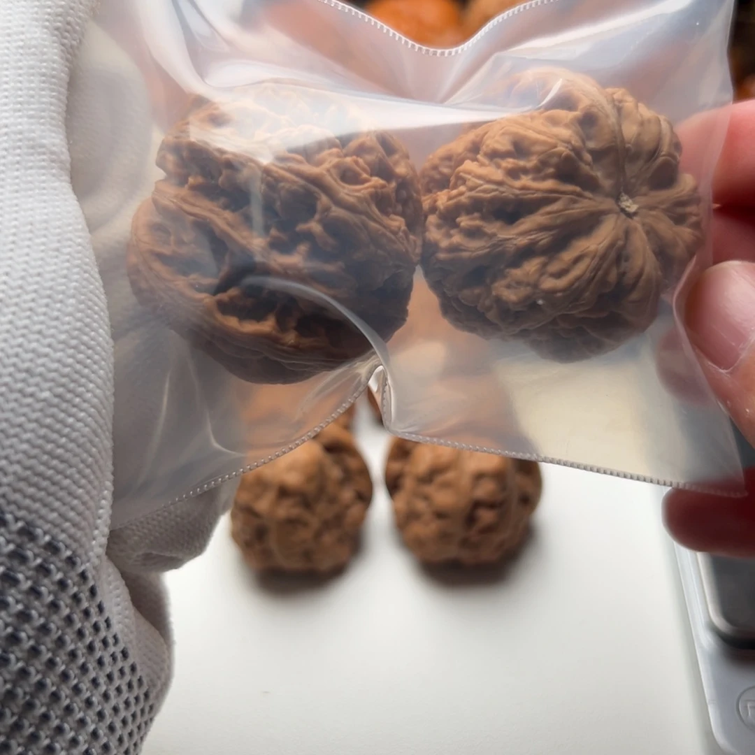孑***立文玩核桃吊坠粗筋
