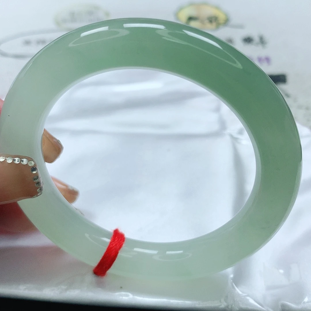 翡翠手镯未镶嵌缅甸天然A货翡翠