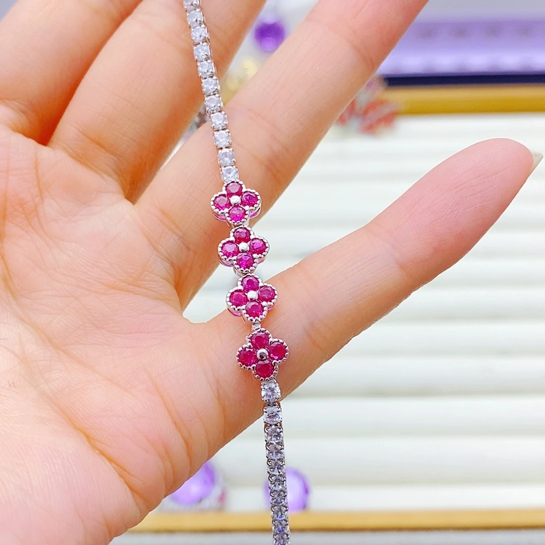 未镶嵌手链红宝石