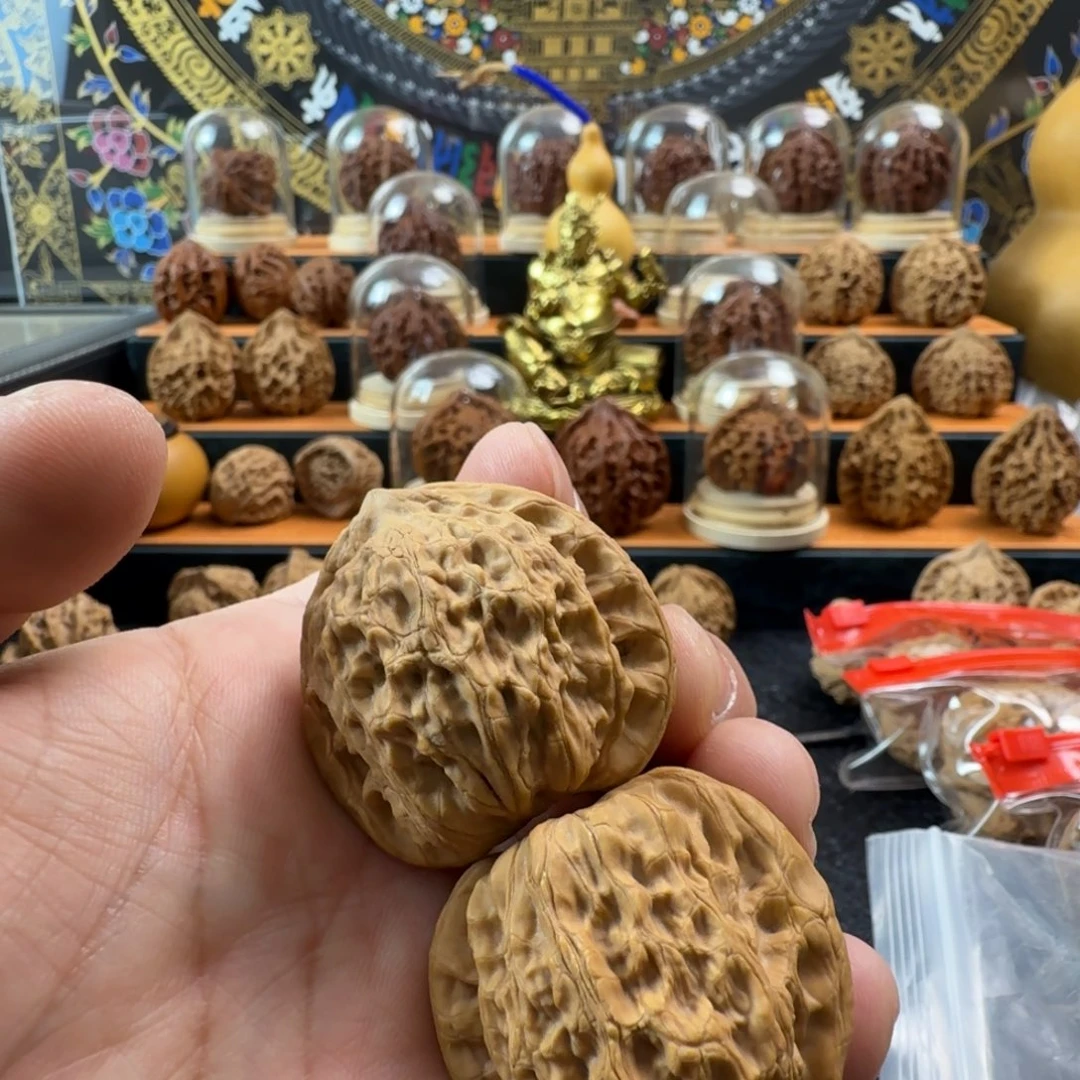 猴头核桃把件文玩核桃 催凯公子冒