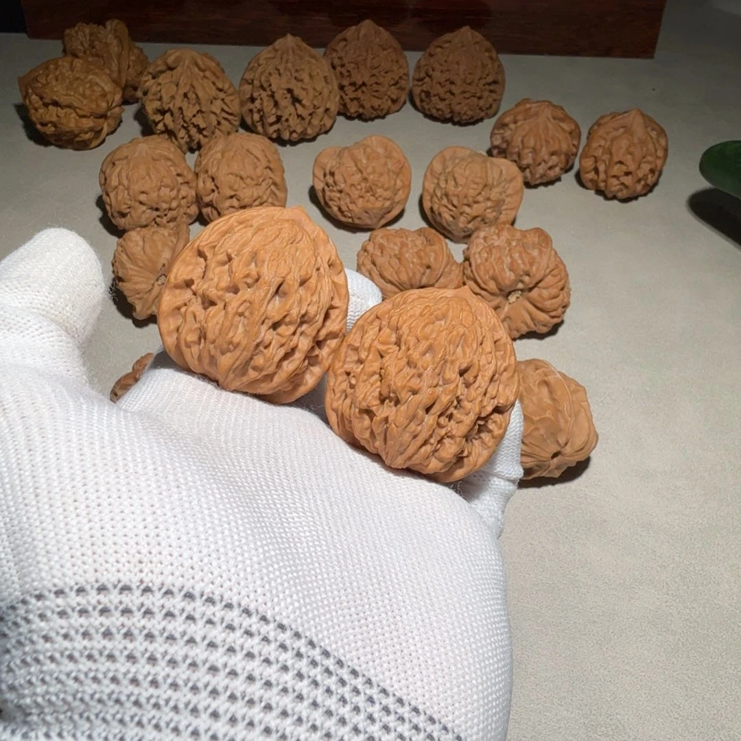 文玩核桃吊坠麦虎