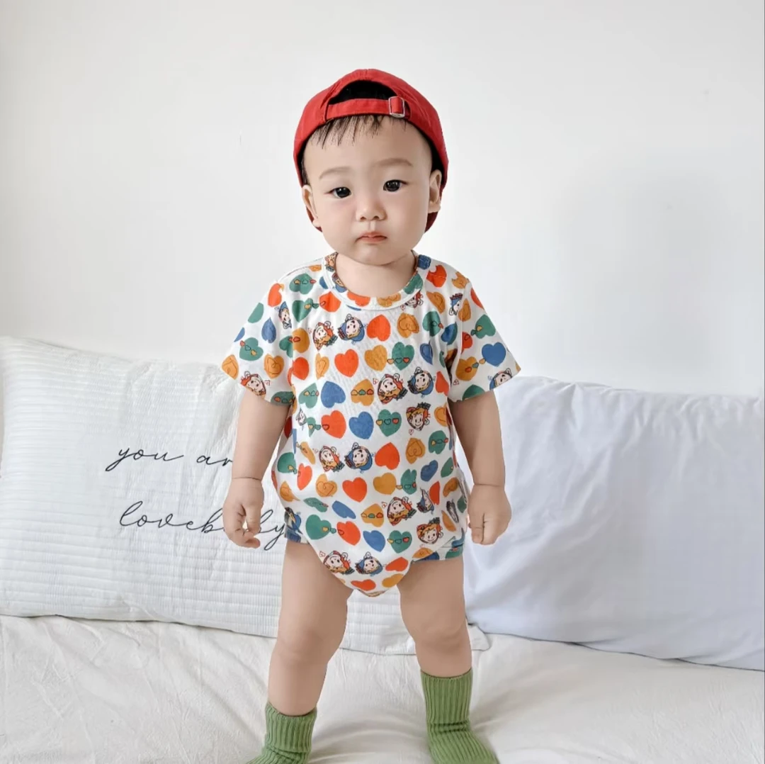 宝宝夏季外出服可爱卡通满印包屁衣