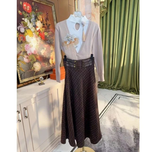 芙娜妮轻奢秋冬新款小众设计衬衫气质显瘦名媛女装F2511248