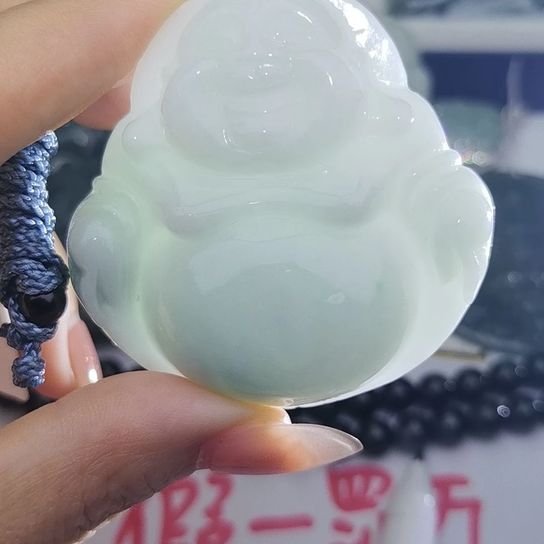翡翠颈饰未镶嵌天然的A货翡翠多样性发货