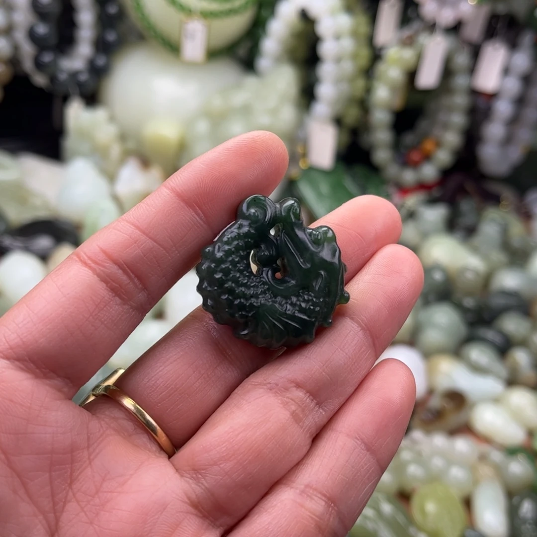 和田玉未镶嵌吊坠(不含链)