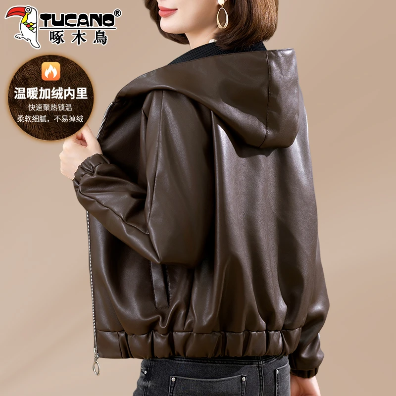 啄木鸟皮衣外套女冬季加绒2025新款爆款小个子短款皮夹克连帽上衣
