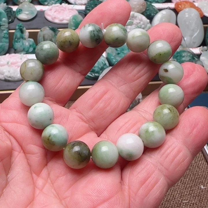 独山玉未镶嵌颈饰