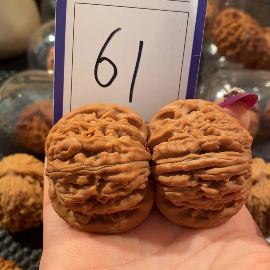 吊坠文玩核桃61四座楼全品45尺