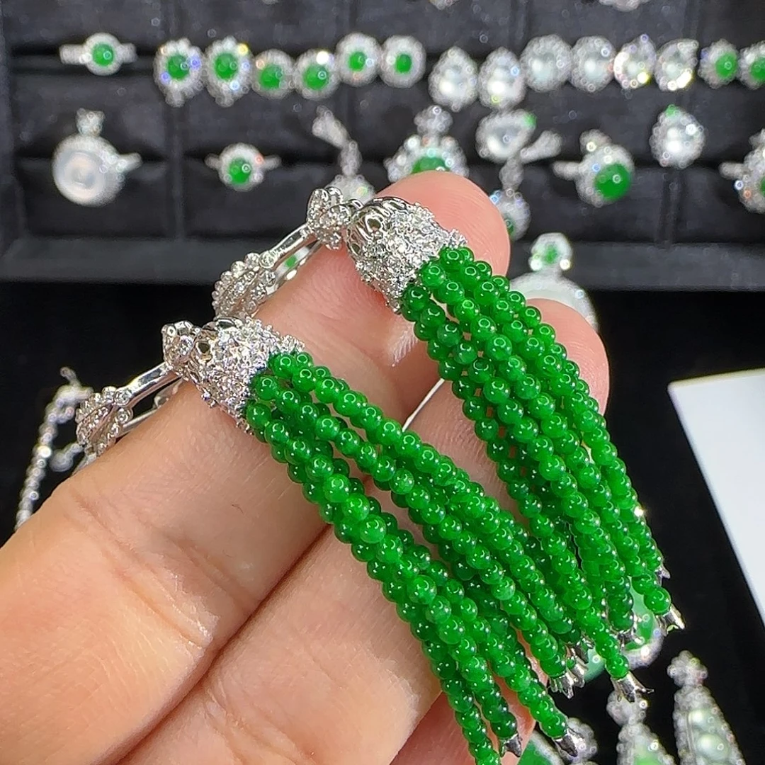 翡翠18K金镶嵌耳饰天然翡翠