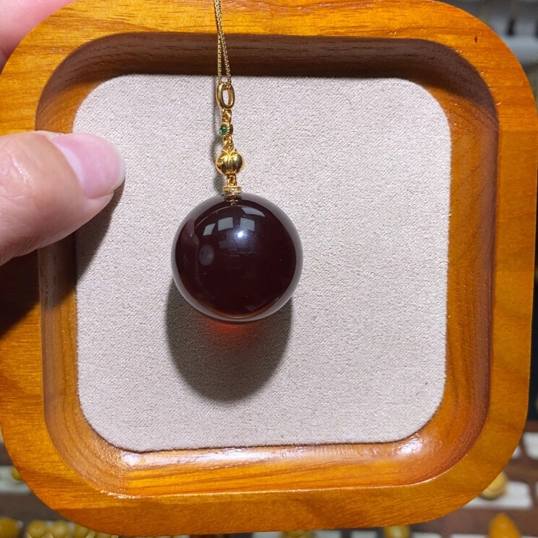 未镶嵌琥珀裸石成品