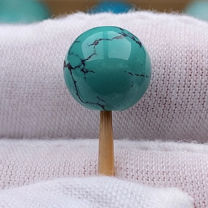 绿松石未镶嵌珠宝奇石10.6